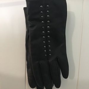 Jessica Black Leather Studded Gloves